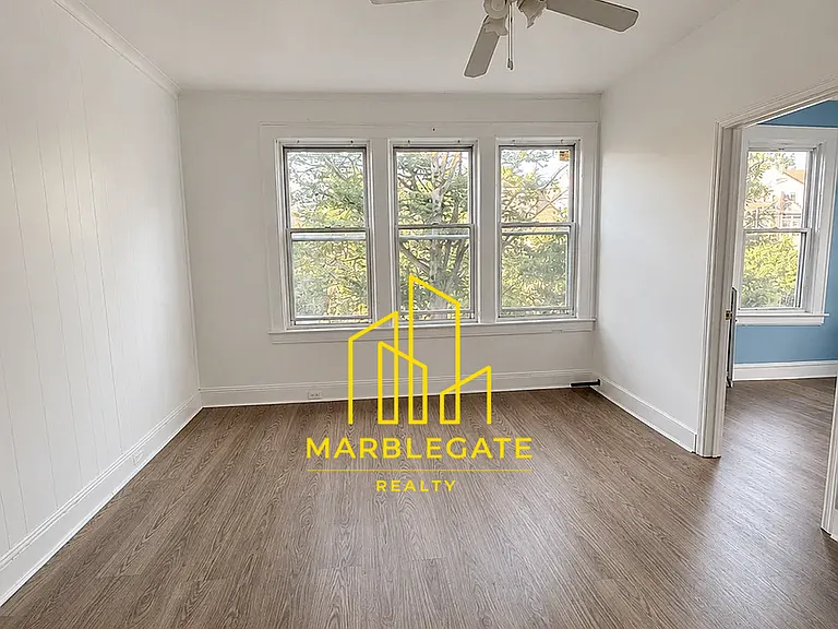 192 Shephard Ave #22 — Photo 2