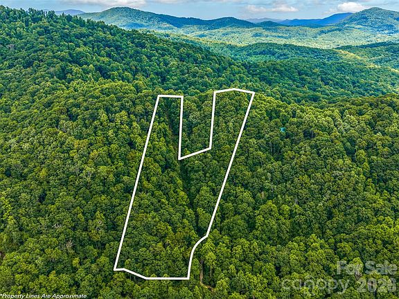 25th image of 520 Patricia Rd