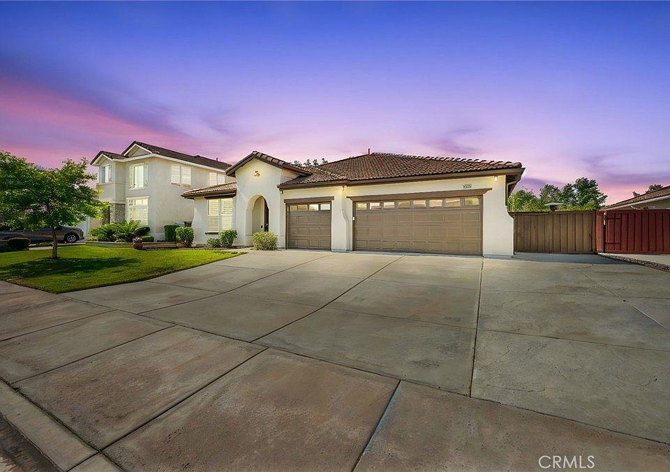 1st image of 32392 Giverny Ct