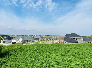 1603 Regency Rdg, Waunakee, WI 53597