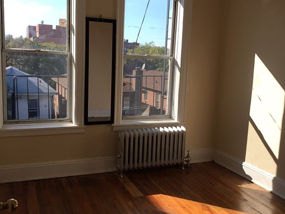 5th image of 3086 37th St #3R