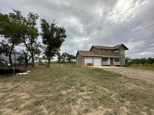 12568 32a St NW, Watford City, ND 58854
