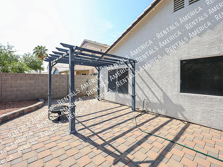 15428 W Mauna Loa Ln — Photo 40
