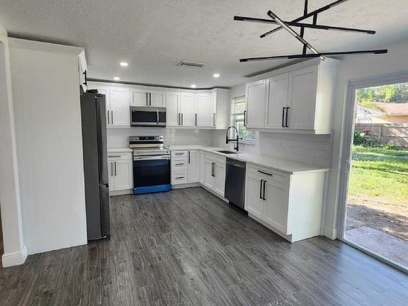 5th image of 1416 S Kings Ave