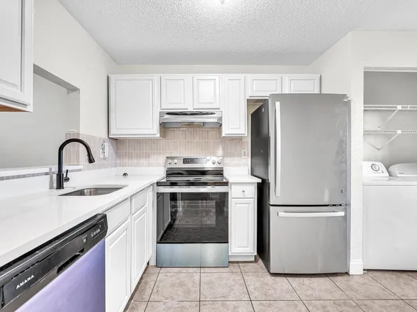 2510 Riverside Dr #2510, Pompano Beach, FL 33065