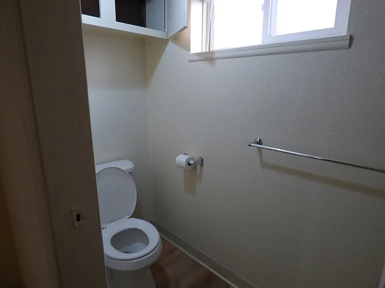 609 Terry Street — Photo 6