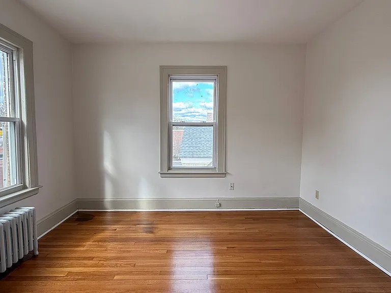 46 Grace St — Photo 37