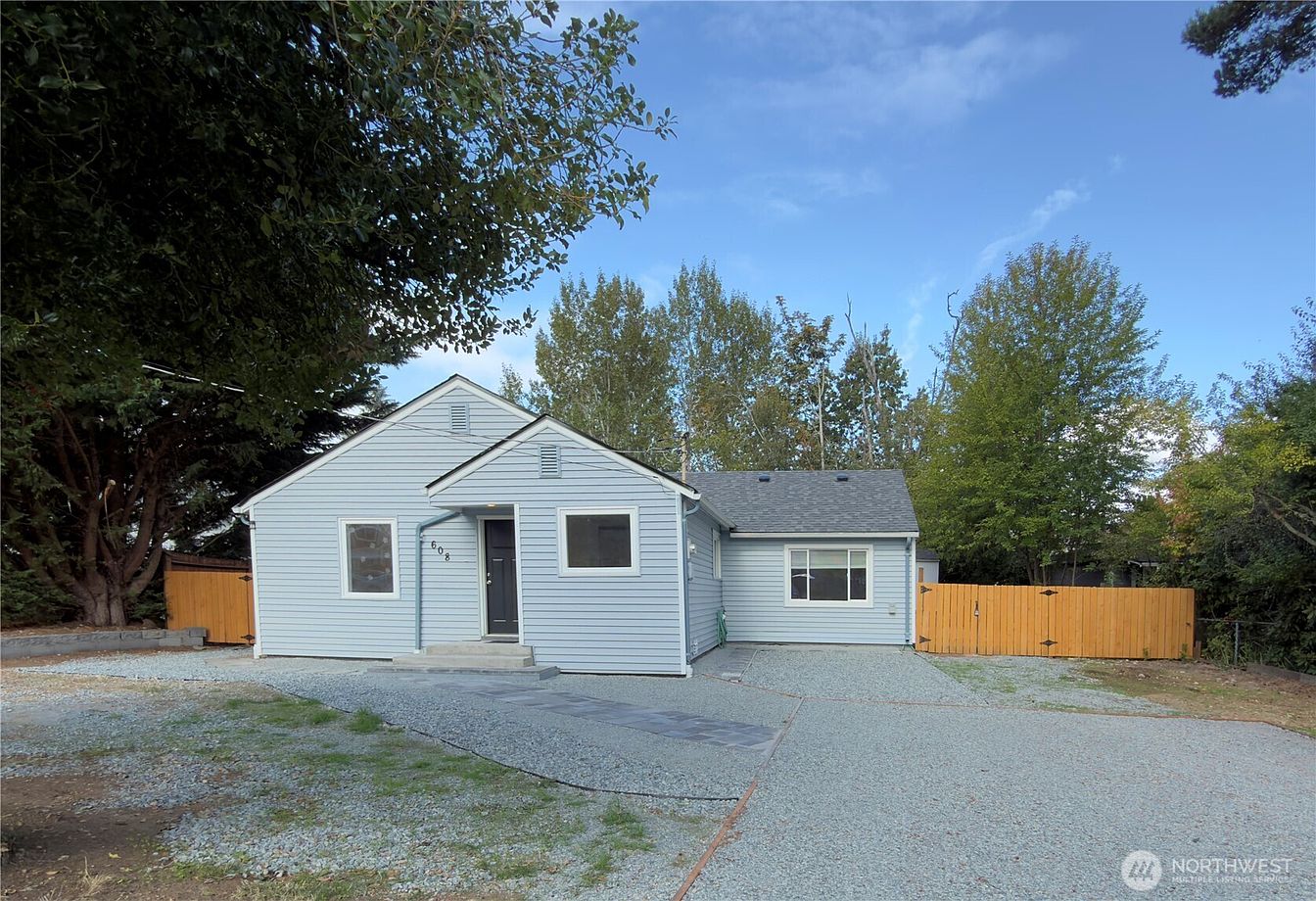 1st image of 608 SW 142nd Street