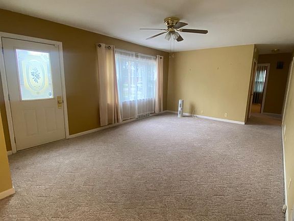 2nd image of 925 Woodland Ave