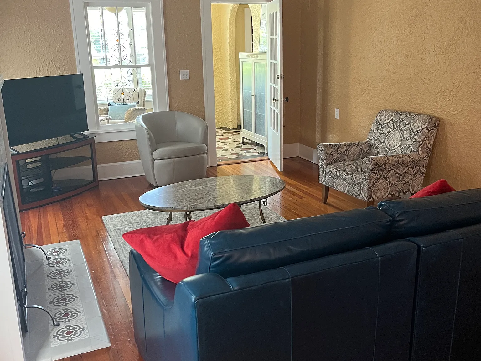 2 bed, 1322 sqft, $3,200 — Photo 3