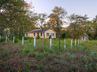 146 Whipperwill Ln, Elgin, TX 78621