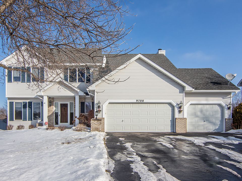 Gorgeous curb appeal