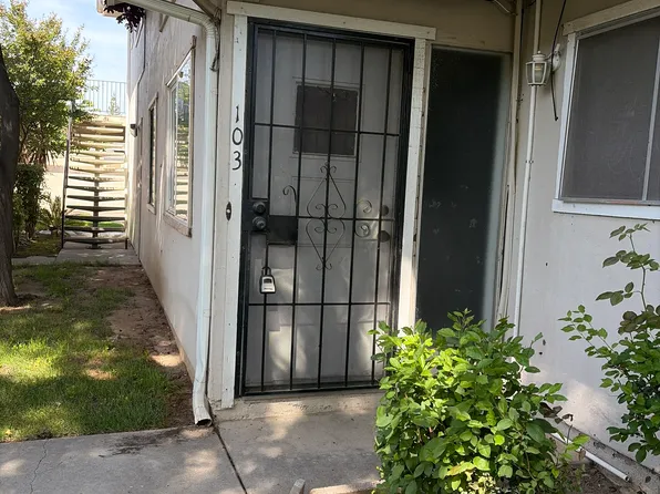 4942 N Holt Ave APT 103, Fresno, CA 93705