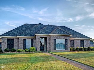 104 Merrimac Way, Canton, MS 39046
