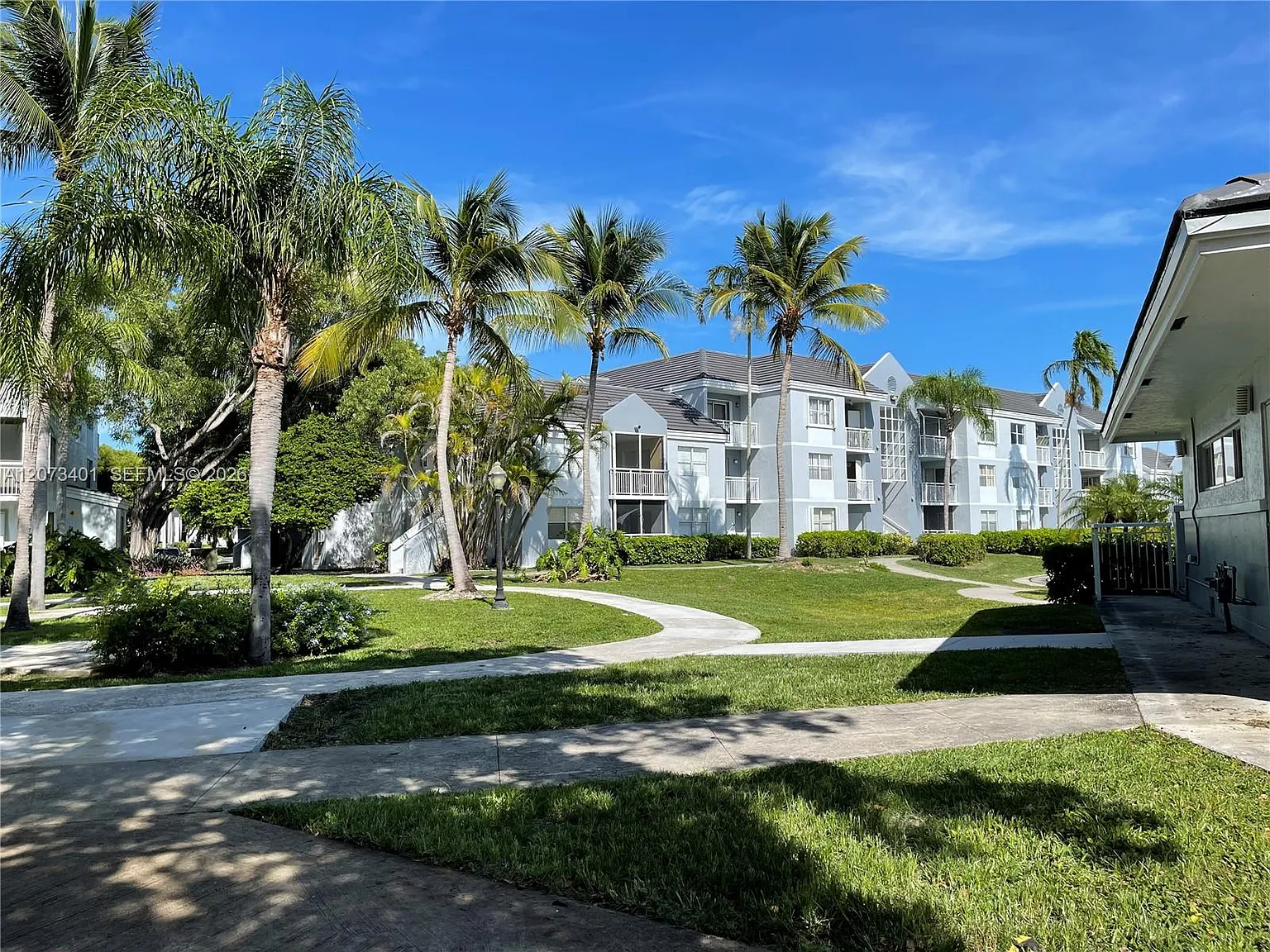 2 bed, 1113 sqft, $2,300 — Photo 1
