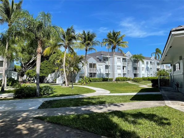 8680 SW 212th St APT 106, Cutler Bay, FL 33189