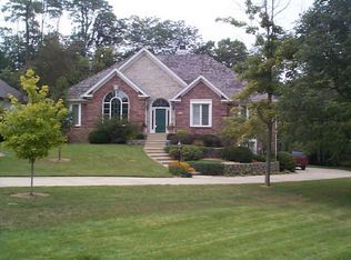 10367 Treeline Ct, Fishers, IN 46037