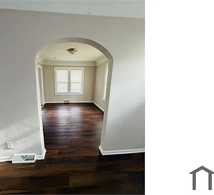 2 bed, 1385 sqft, $1,500 — Photo 2