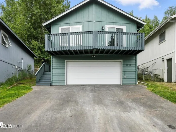 1928 Commodore Dr, Anchorage, AK 99507