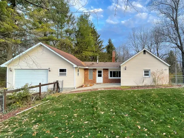 2425 E Dryden Rd, Metamora, MI 48455