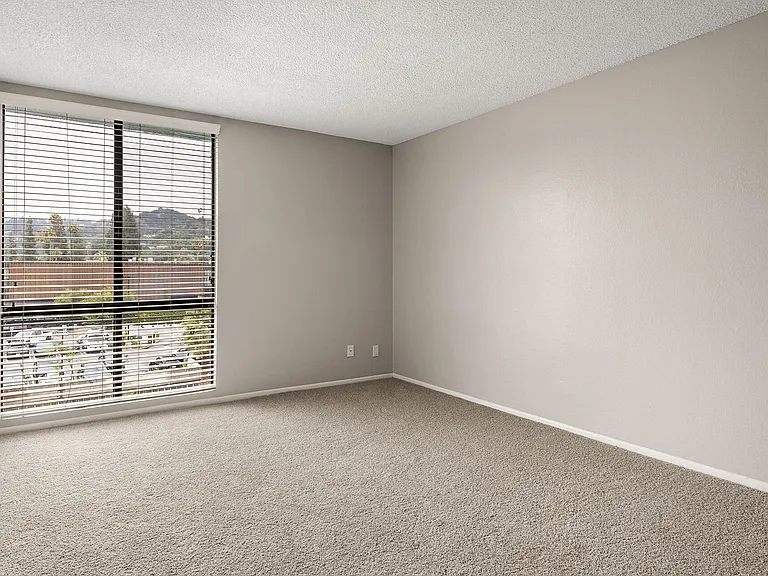 4250 Coldwater Canyon — Photo 12