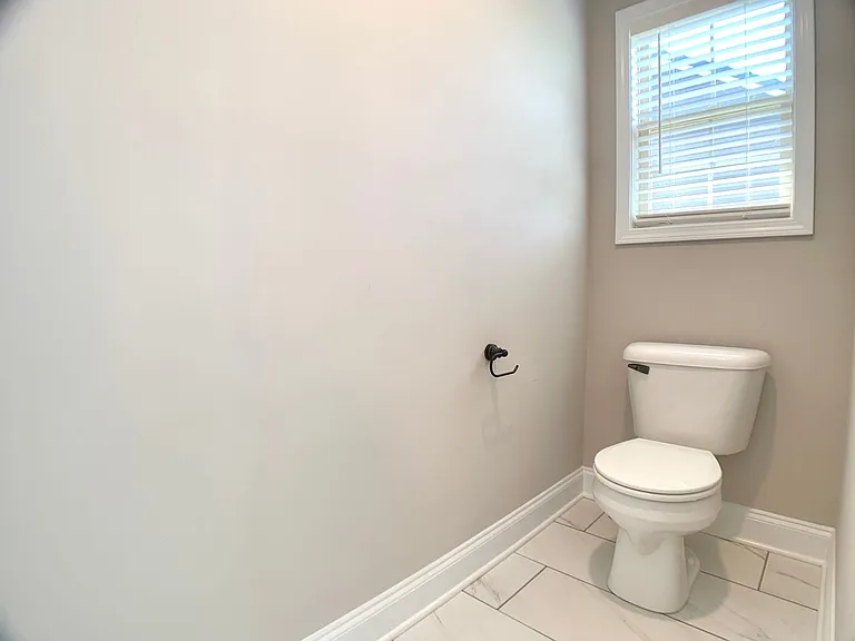 733 Banister Dr — Photo 39