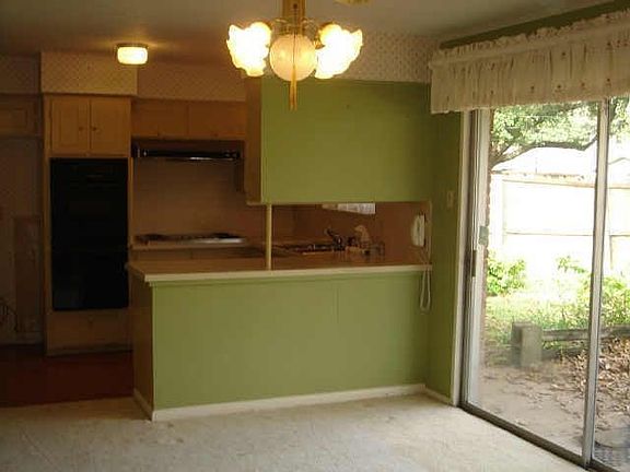 4th image of 614 Stardust Ln