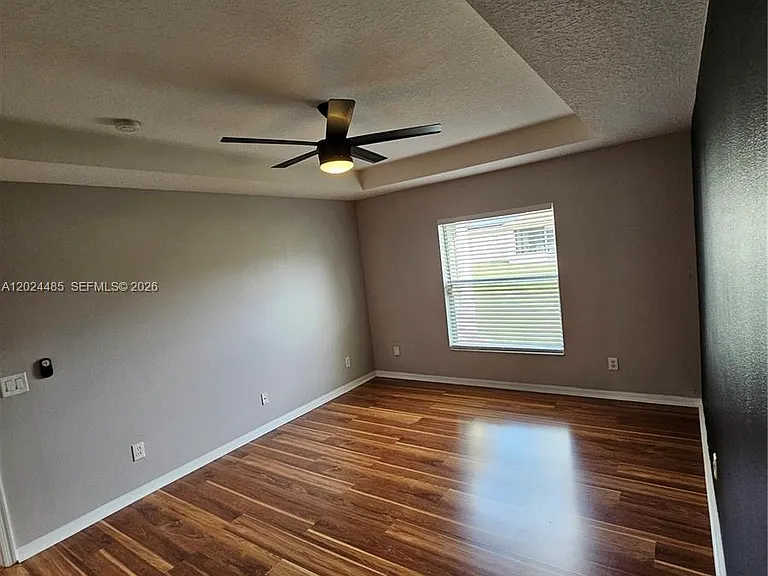 1001 SW Estaugh Ave — Photo 15