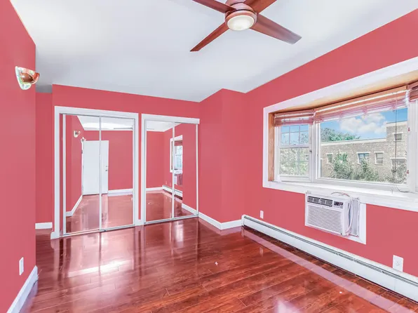 1035 Bryant Avenue image 23 of 37