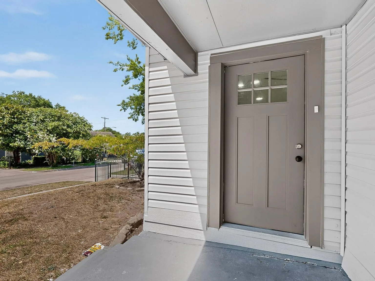 3 bed, 1092 sqft, $1,695 — Photo 4