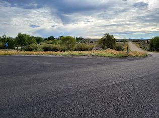 2 Black Bear Dr, Pinedale, WY 82941