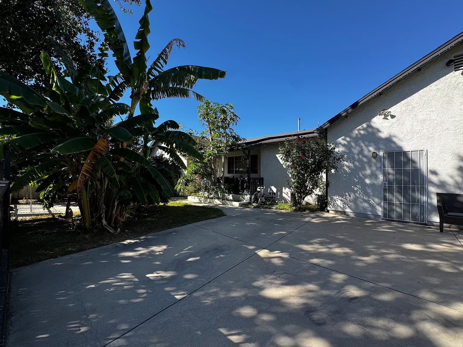 3 bed, 1800 sqft, $3,750 — Photo 2