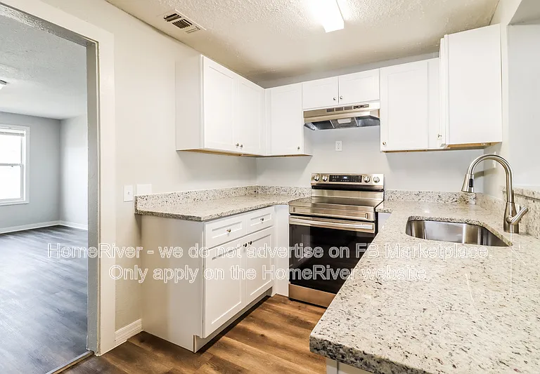 1322 W Hiawatha St — Photo 7