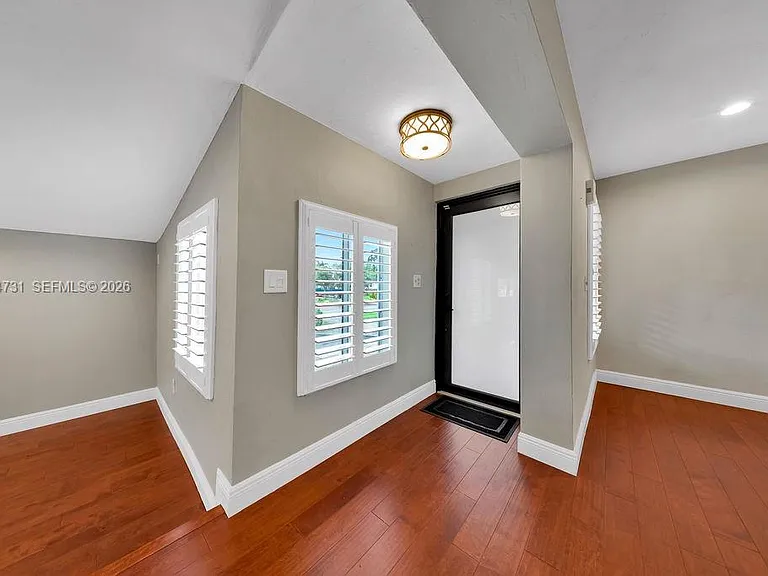 9800 SW 76th St — Photo 5