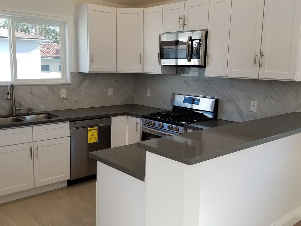 1st image of 841 10th St APT 4