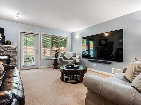 4th image of 1175 7th Ave #23