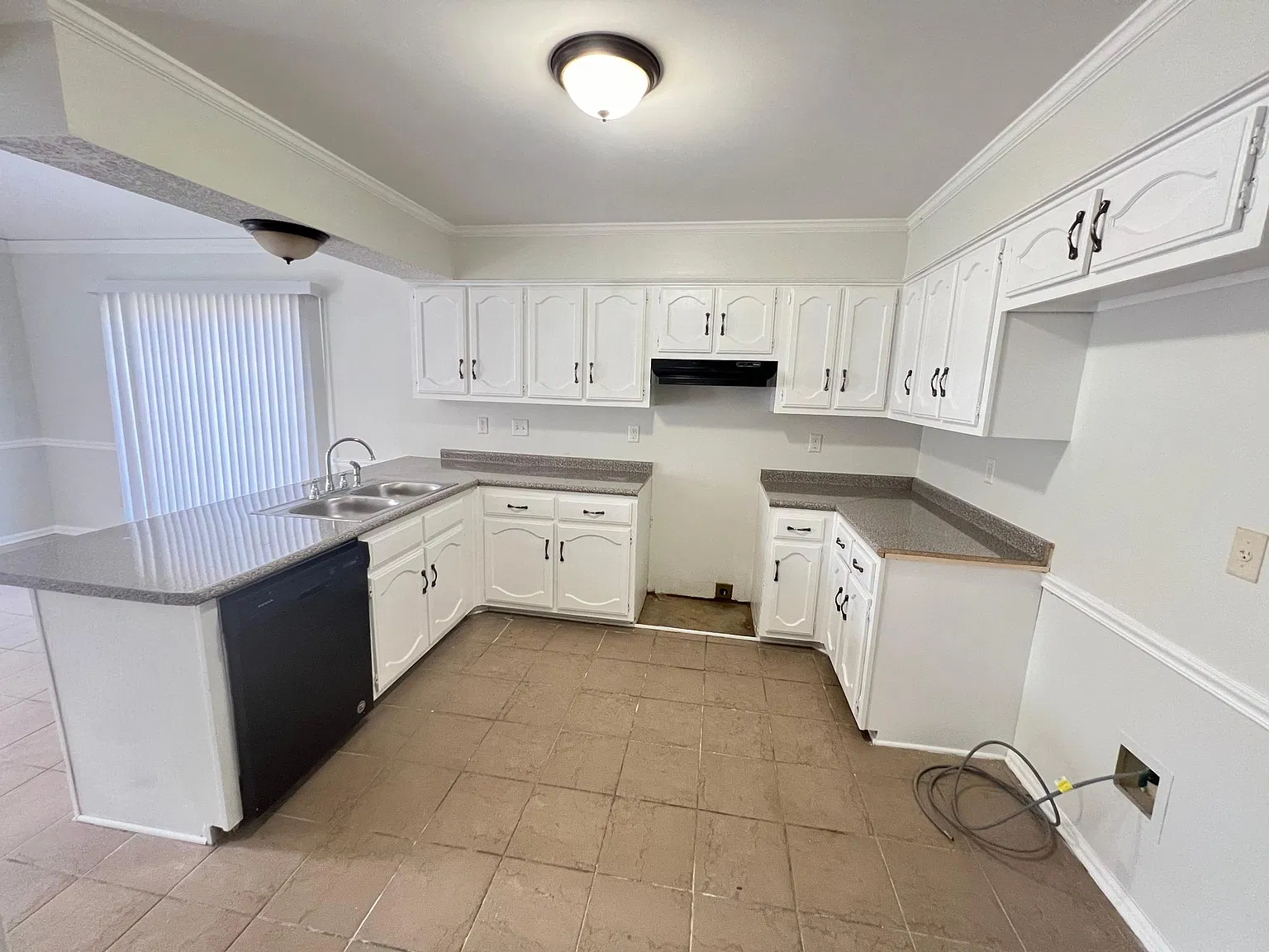 3 bed, 1589 sqft, $1,450 — Photo 4
