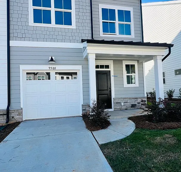 9505 Munsing Dr — Photo 8