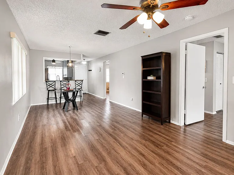 3683 Trophy Blvd — Photo 7