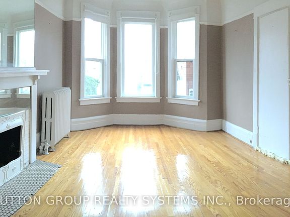 3rd image of 497 Annette St #1