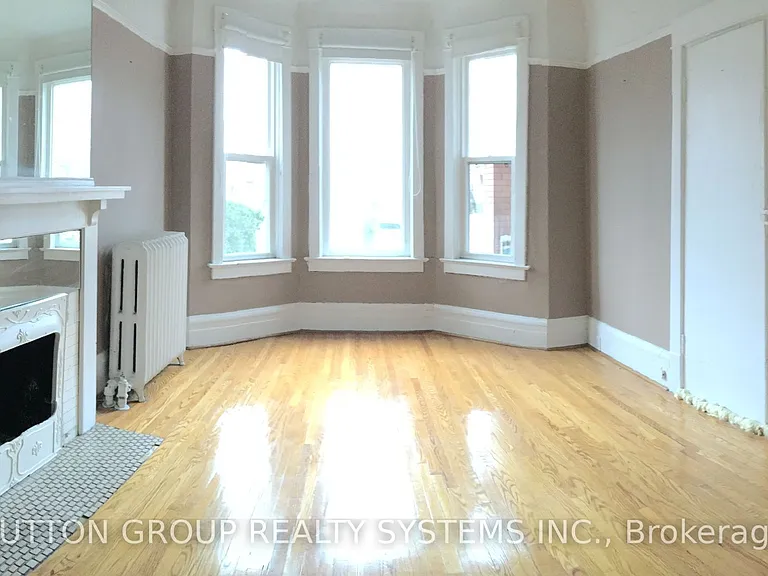 497 Annette St #1 — Photo 3