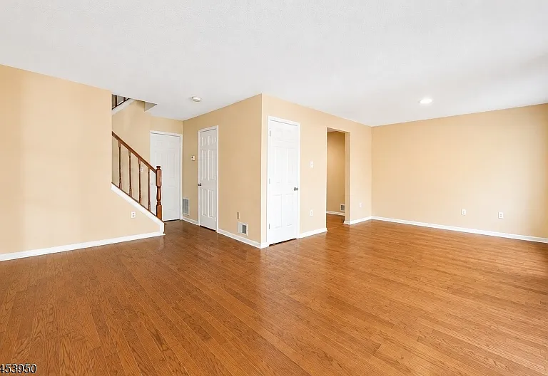 76 Boston St — Photo 2