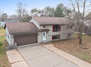 636 Sundance St, Amery, WI 54001