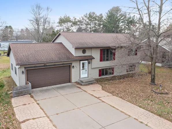 636 Sundance St, Amery, WI 54001