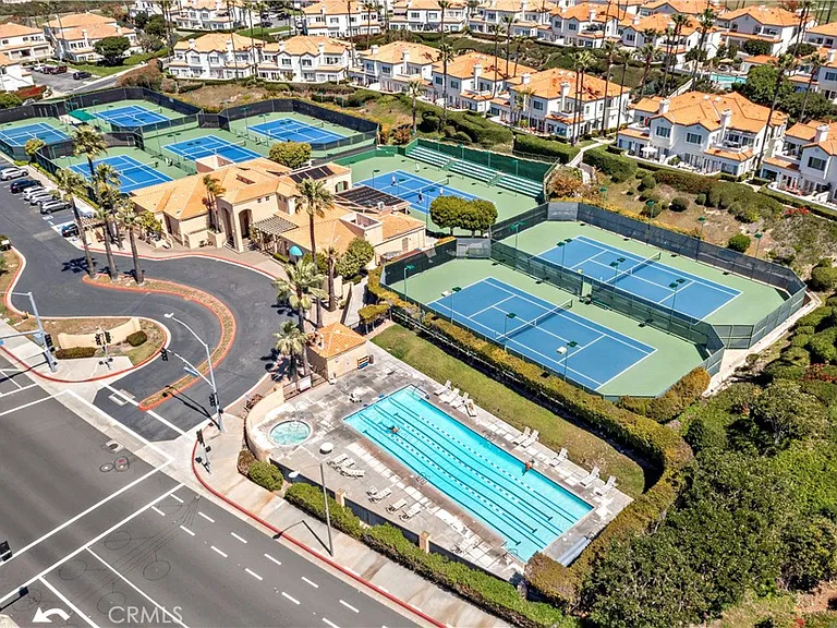 82 Tennis Villas Dr — Photo 41