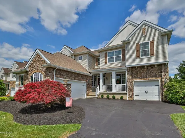 2773 Brinker Ln, Easton, PA 18040