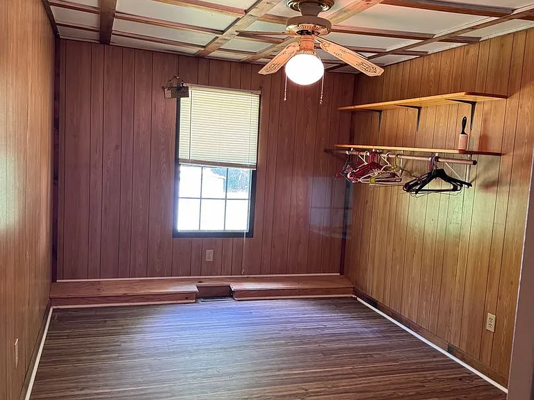 2289 S Lake Dr — Photo 17