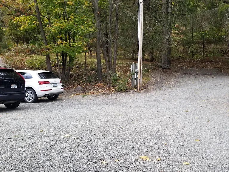 157 Glenford Wittenberg Rd #B — Photo 5