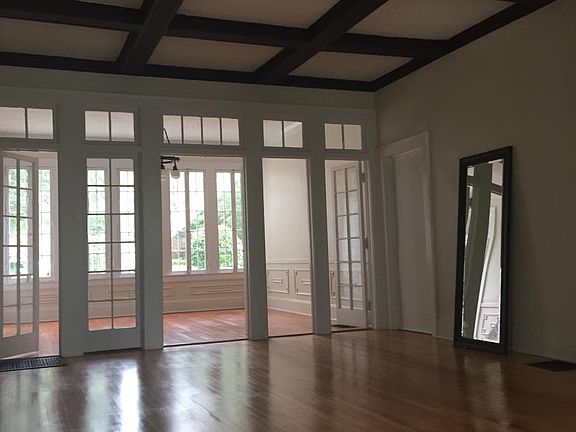 Large grate room