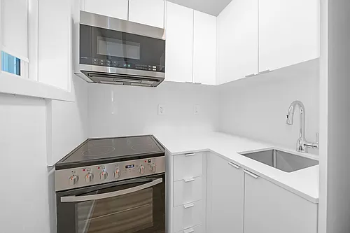 26 Balmoral Ave Photo 1